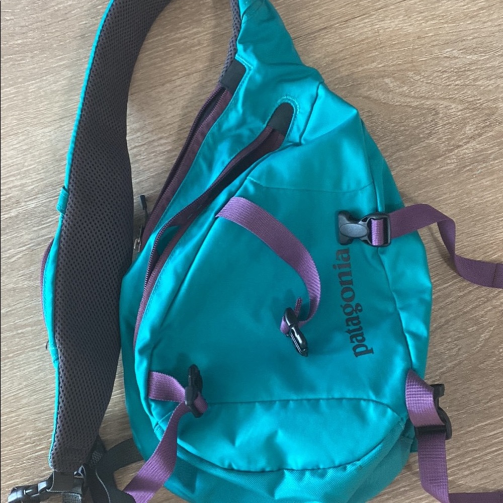 Patagonia shoulder bag